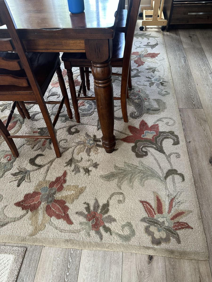 Wool area rug