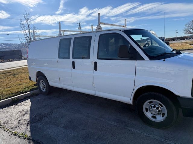 2013 CHEVROLET EXPRESS 2500