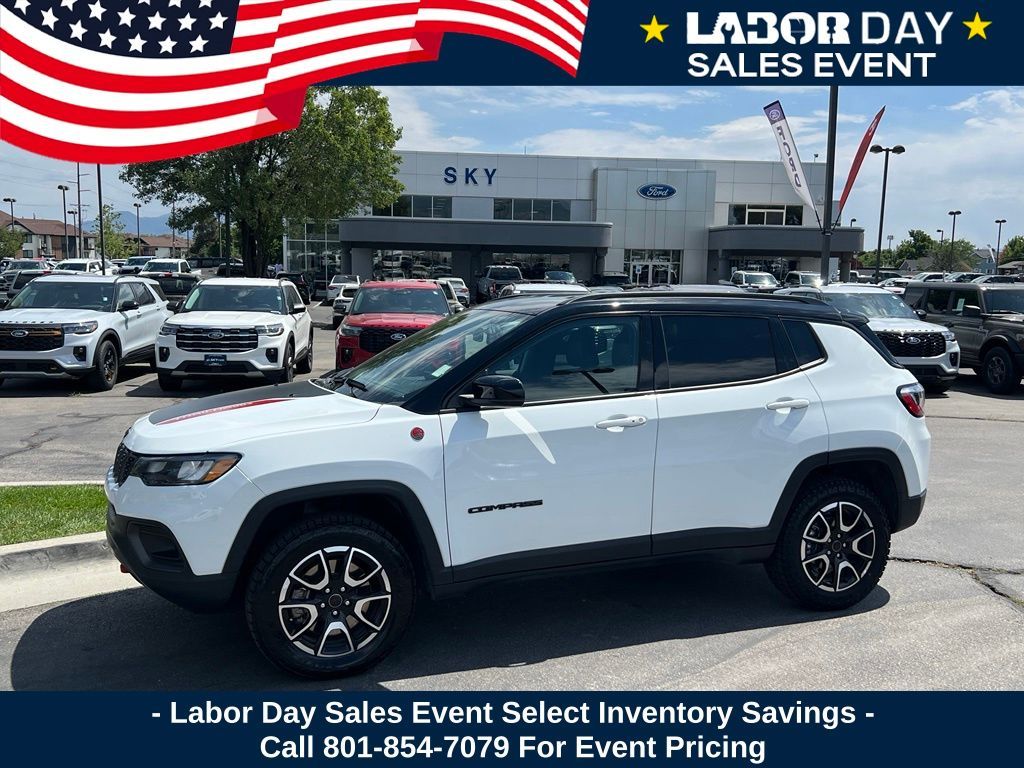 2025 Jeep Compass Trailhawk