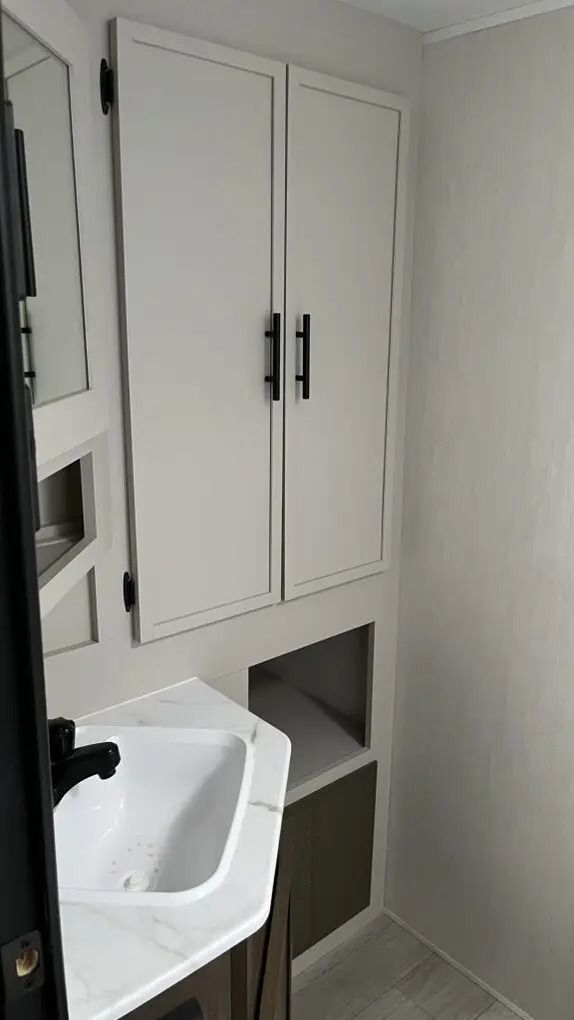 Main image 14