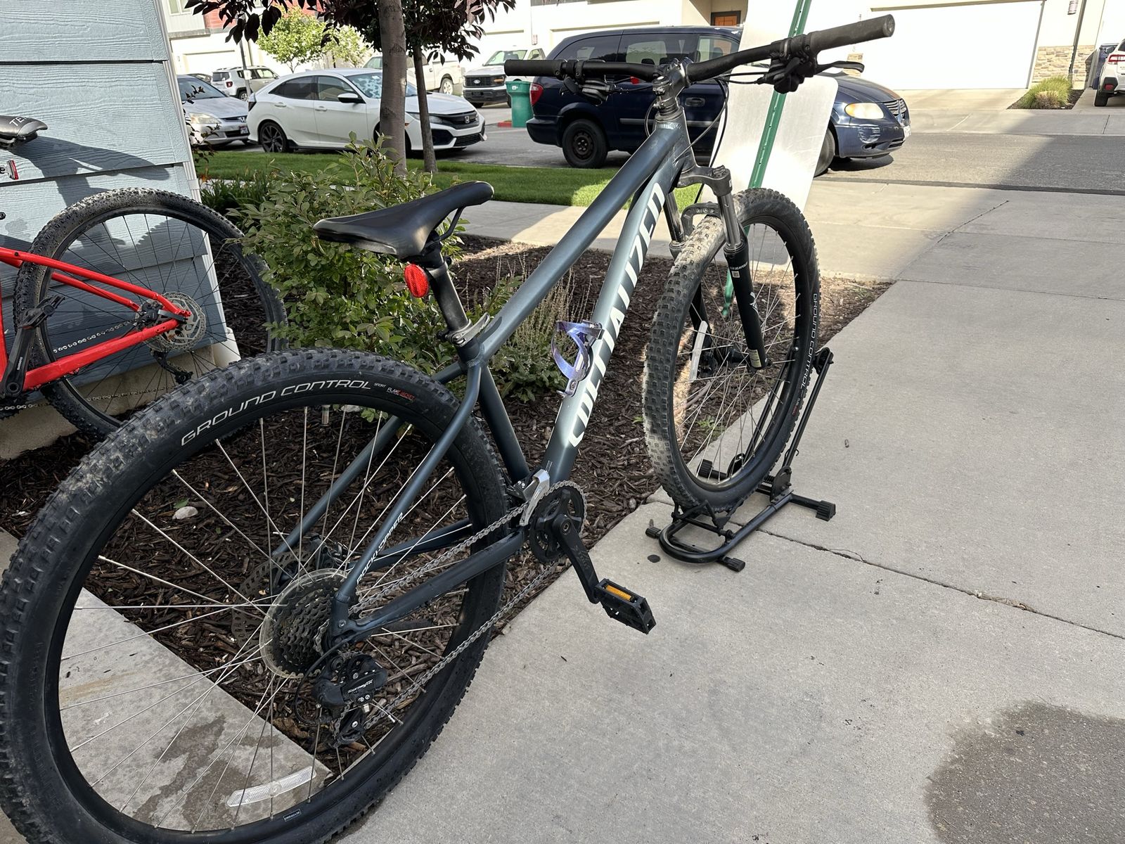 Specialized Rockhopper Mountain Bike - Gray, Hardtail, 29-inch wheels