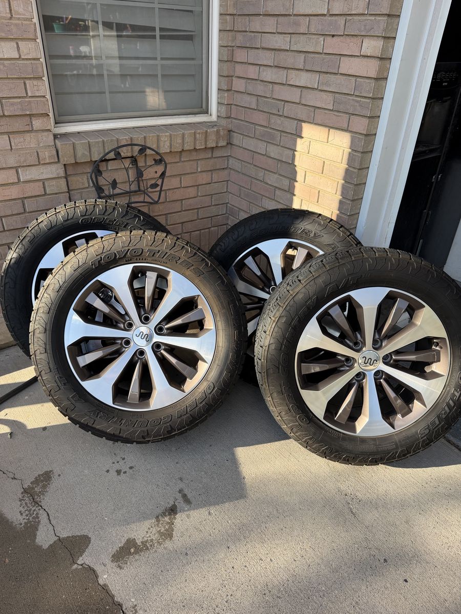OEM Ford King Ranch 20” Wheels & Toyo Open Country A/T Tires 275/55R20
