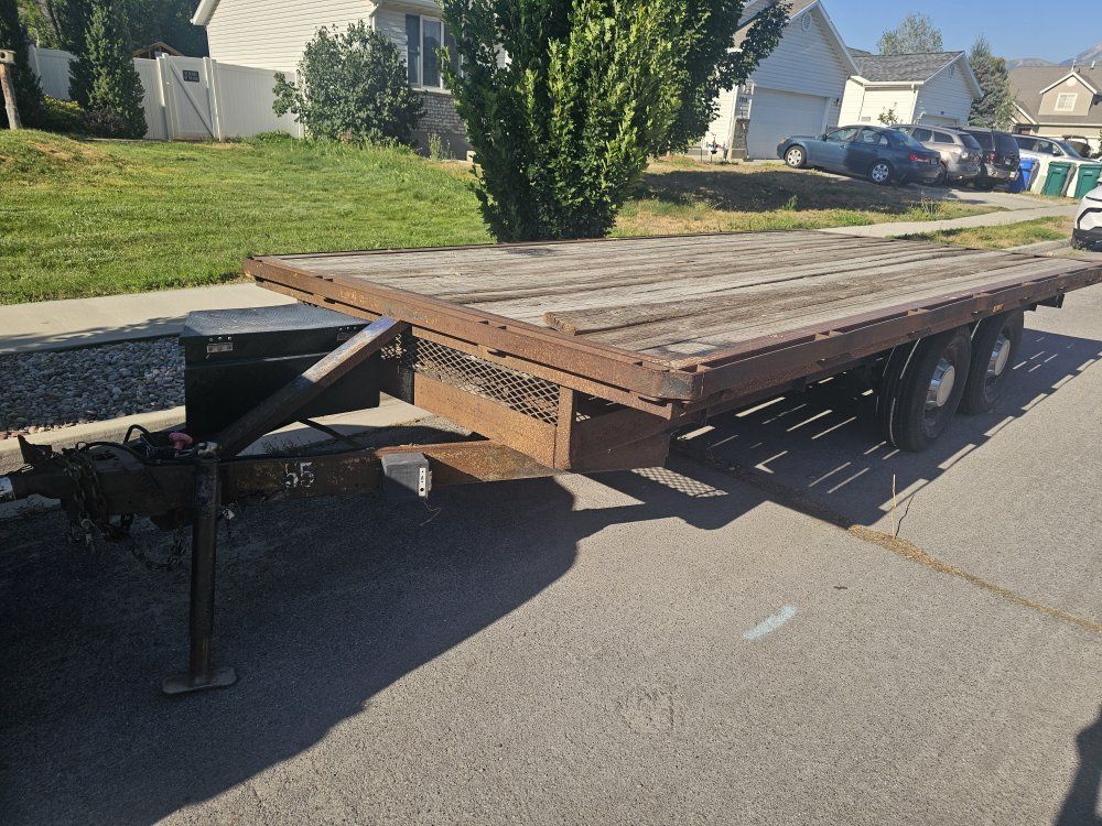 Heavy Duty Dual Axle Flatbed Utility Trailer with Wood Deck & Toolbox