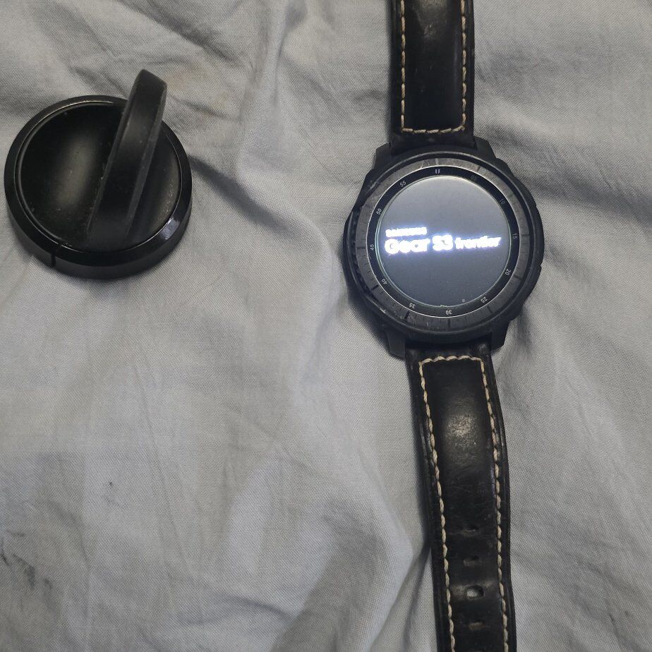 Samsung Gear S3 Frontier Smartwatch – GPS