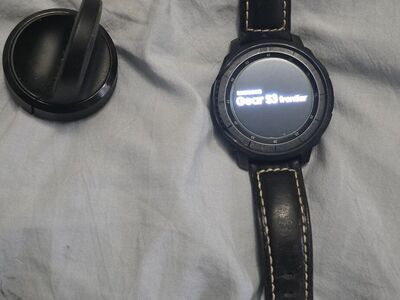 Samsung Gear S3 Frontier Smartwatch – GPS