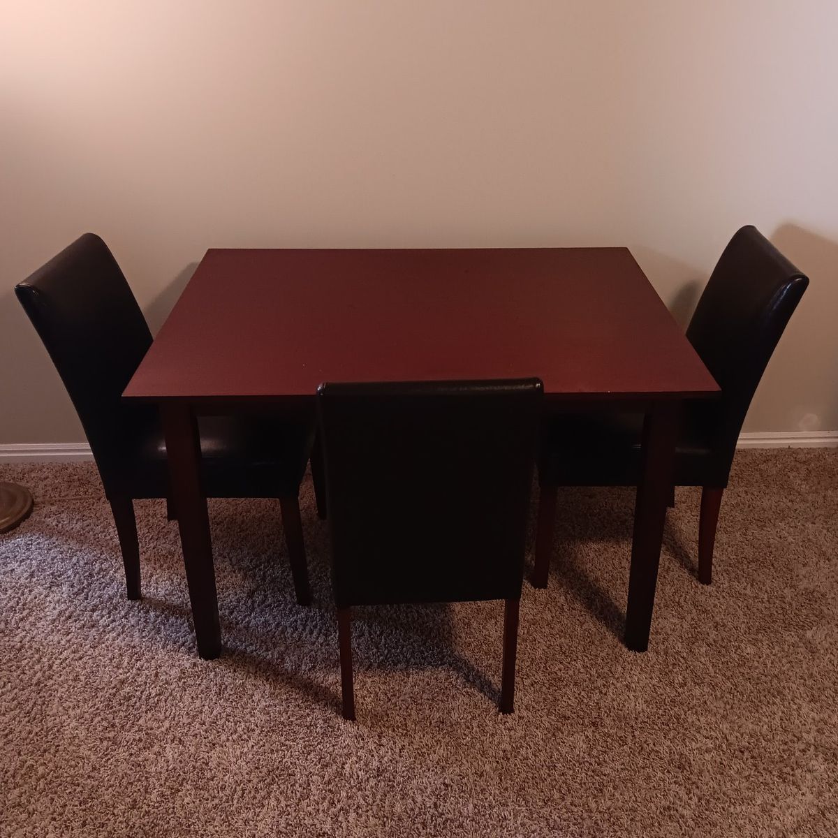 Dinning table & 3 chairs.