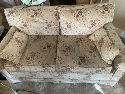 Vintage Floral Patterned Fabric Loveseat Sofa with Arm Pillows