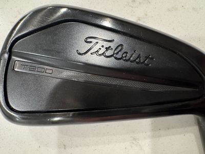 Titleist 2025 Limited Edition T200 Black Vapor Iron Set (4-9/P) Pre-Owned