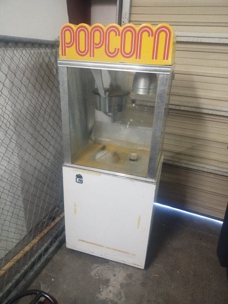Vintage Popcorn Popping Machine. Commercial.