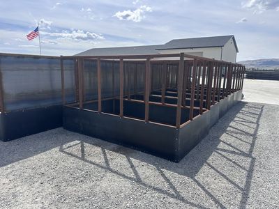 10'X6'X6' Tall Horse Feeder