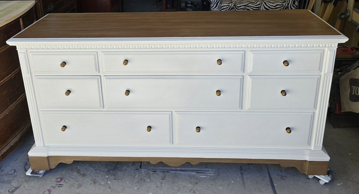 Main image 8