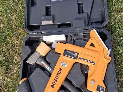Bostitch MFN-201 manual flooring nailer