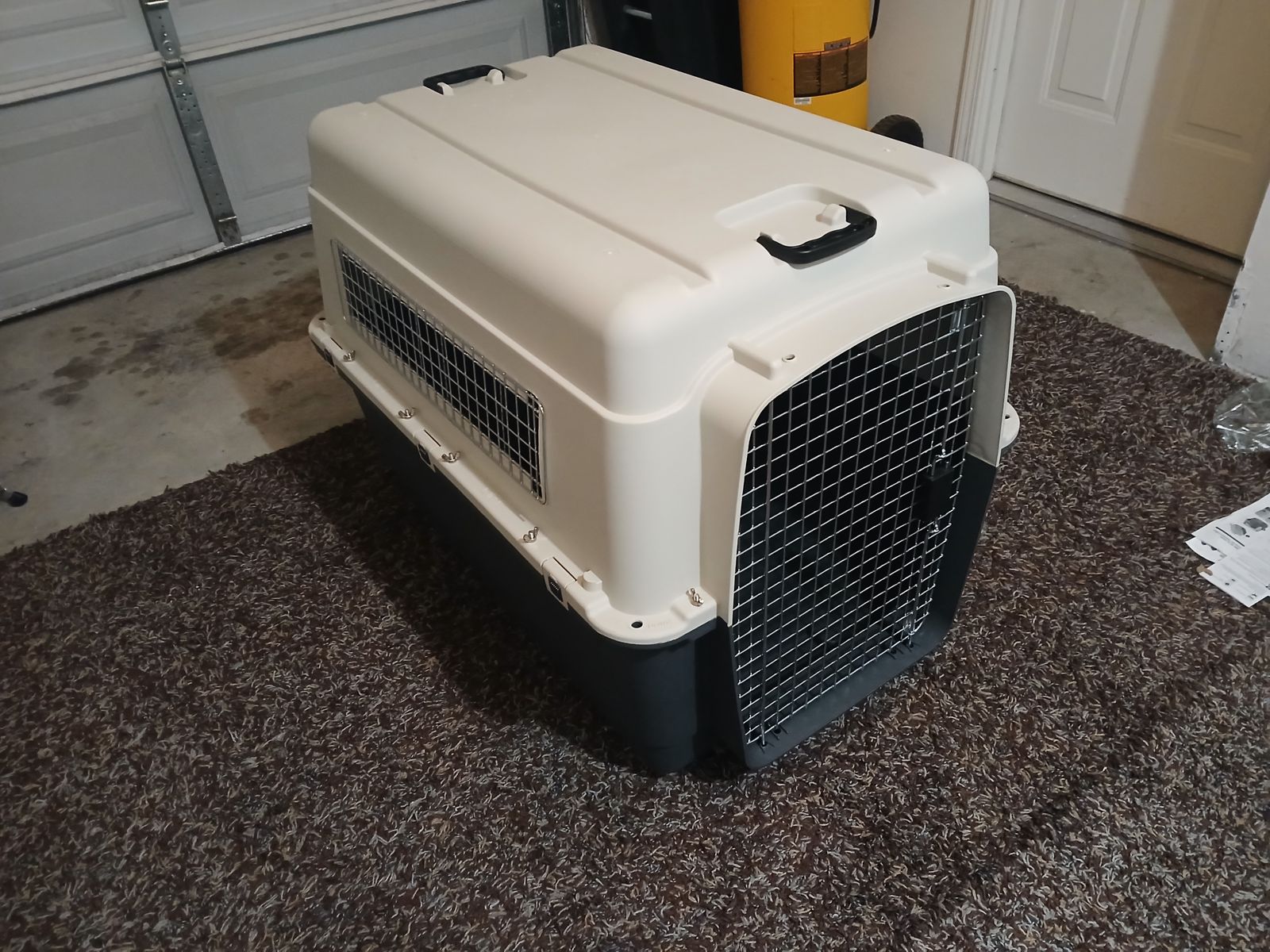 Dog Carrier XXL - Sport Pet Designs 40"x26"x30"
