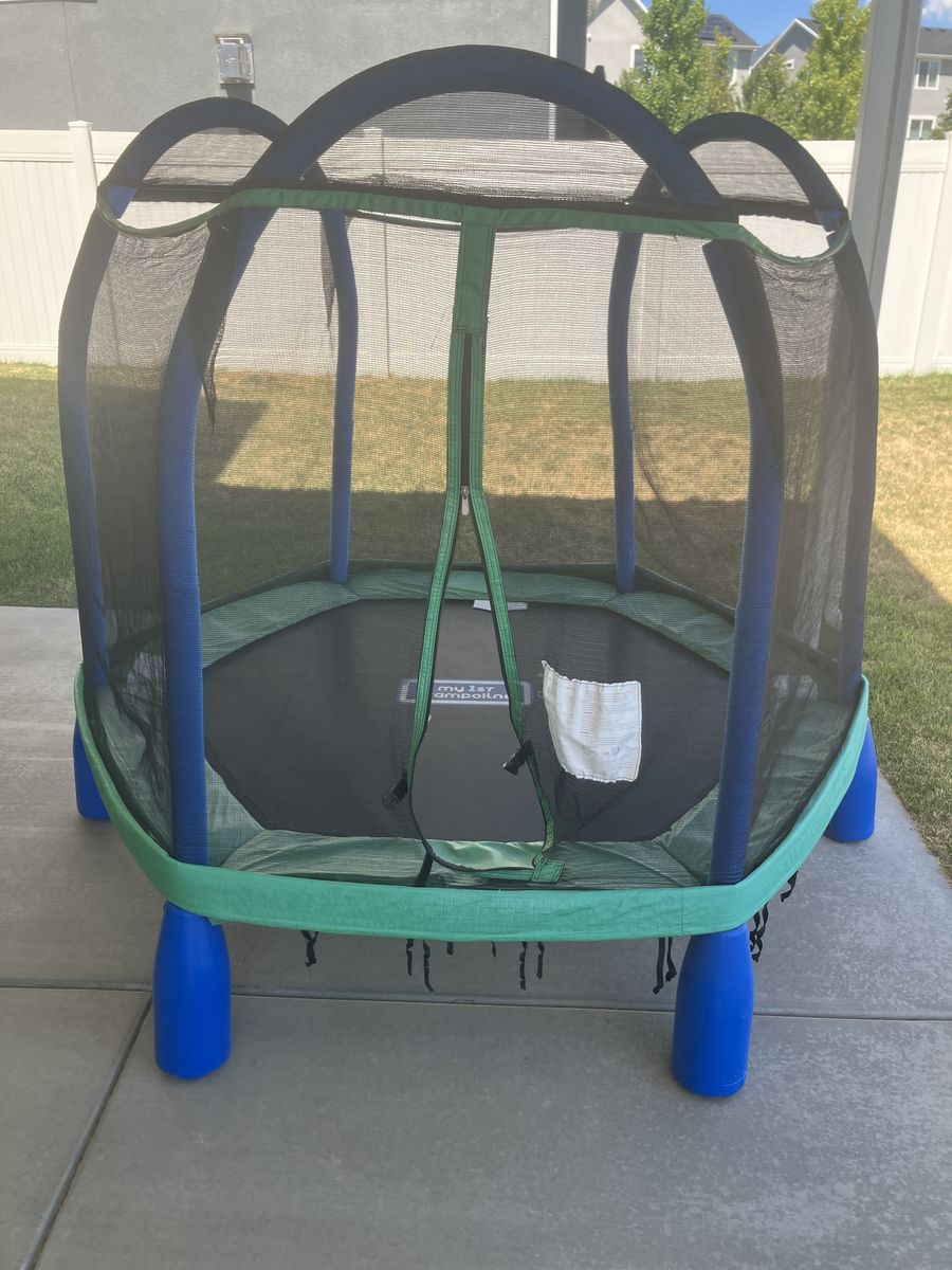 Trampoline