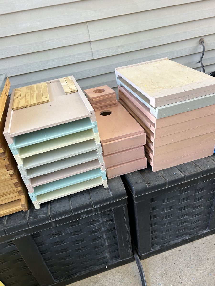 Brand New 8 Frame Beehive Lids, Bottom Boards