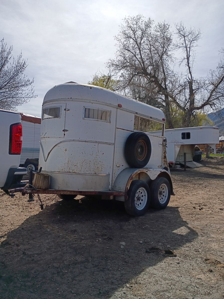 2 Heart horse trailer