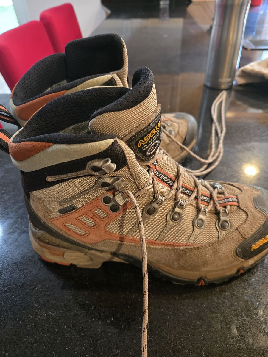 Asolo Atlantis GTX Women's size 9 hiking boot