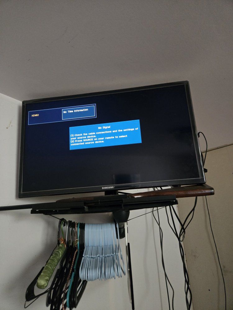 Samsung UN32EH4050 32" LED TV