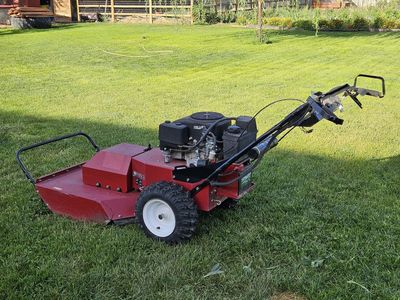 Heavy duty brush cutter / weed mower