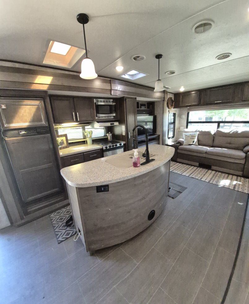 Mesa Ridge Highland Ridge Travel Trailer
