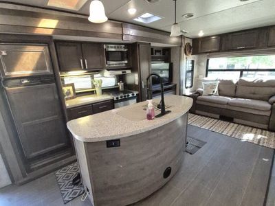 Mesa Ridge Highland Ridge Travel Trailer