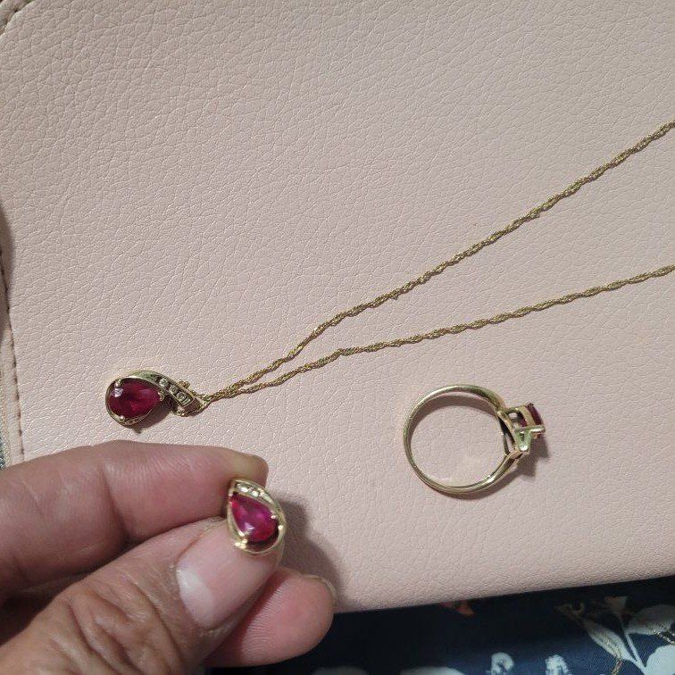 for sale 14k Italian gold I lost a erring.