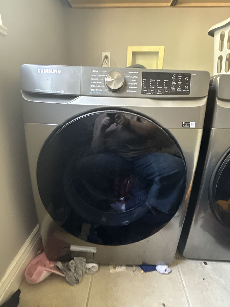 Samsung Front Load Washer - Gray, Steam, SmartThings model wf45b6300ap