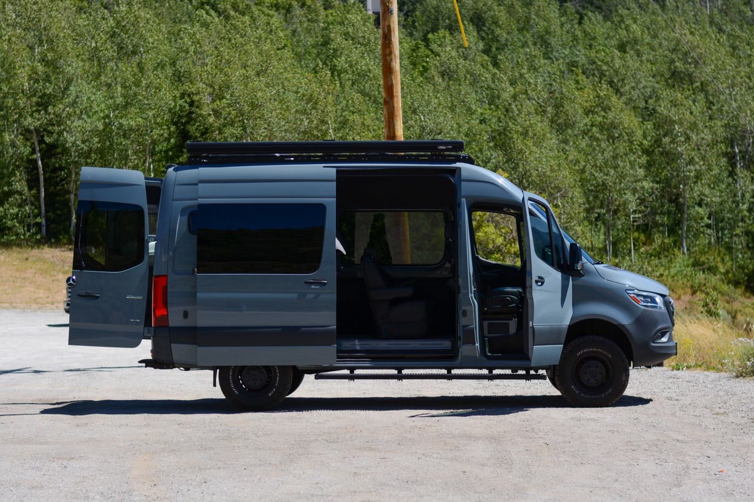 2021 Sprinter seats 4 sleeps 4