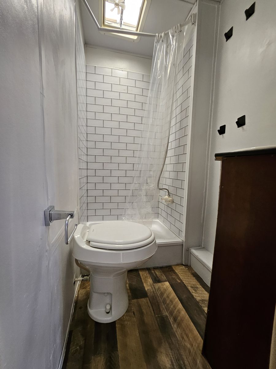 Main image 13