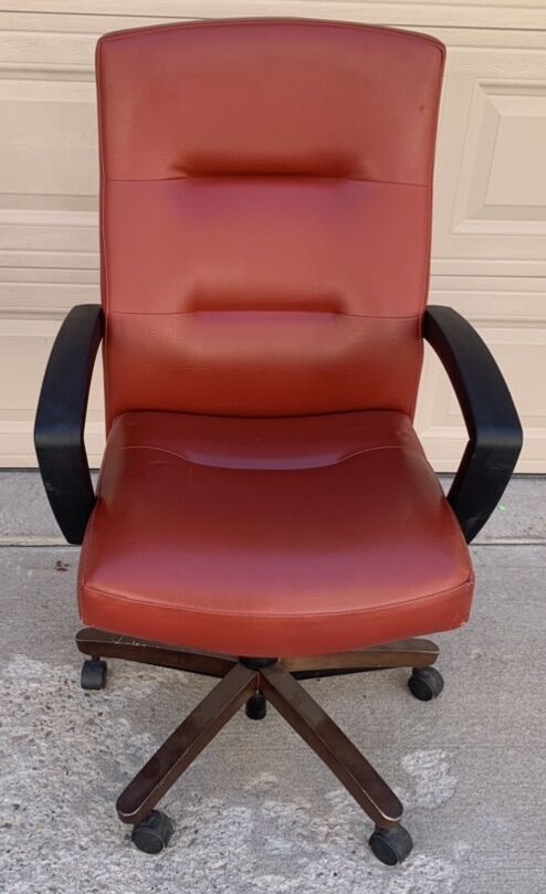 HIGH QUALITY STEELCASE CHAIRS LEATHER