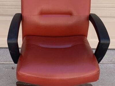 HIGH QUALITY STEELCASE CHAIRS LEATHER