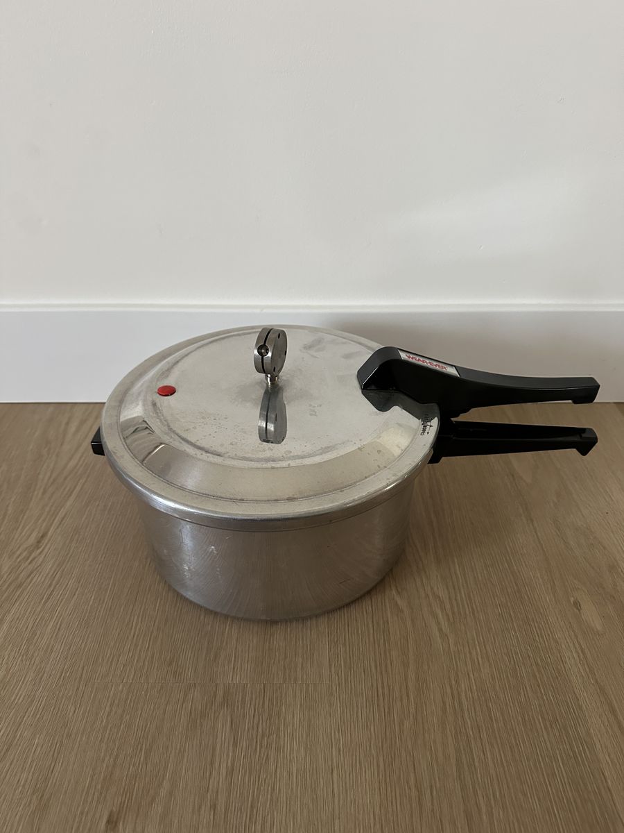 Stainless Steel Pressure Cooker