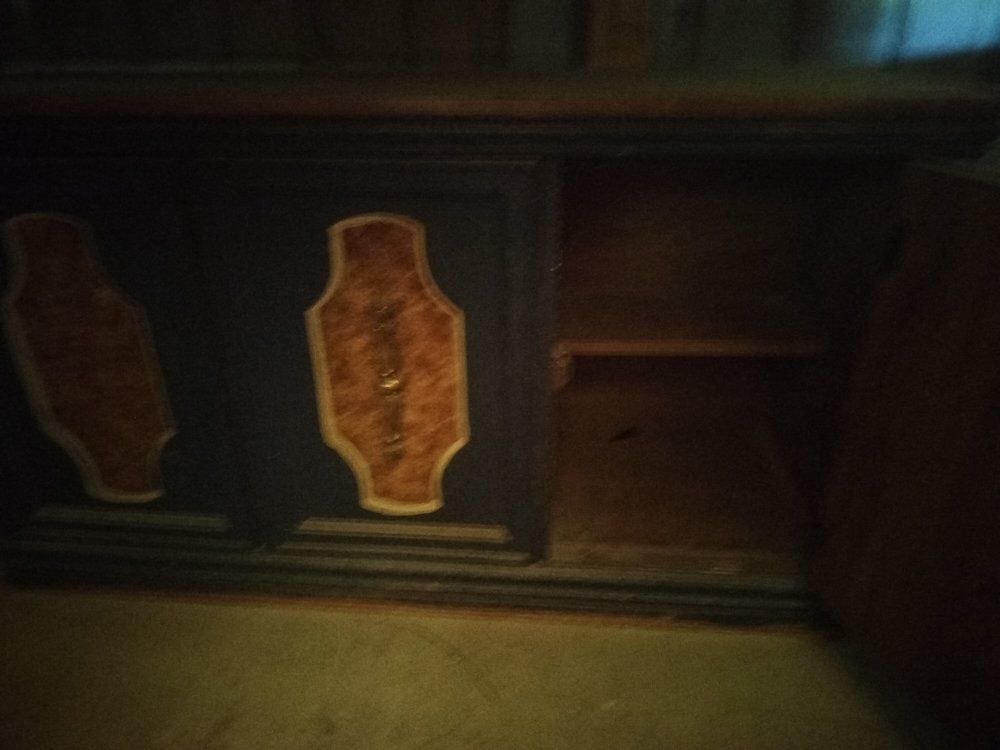 Main image 3