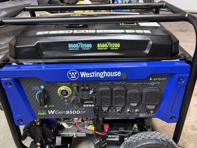 Westinghouse WGen9500DF Dual Fuel Portable Generator - 9500W Running / 12500W Peak