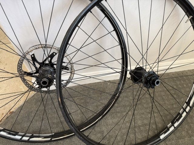 ZIPP 3ZERO MOTO Carbon 27.5" MTB Wheelset – Tubeless Ready