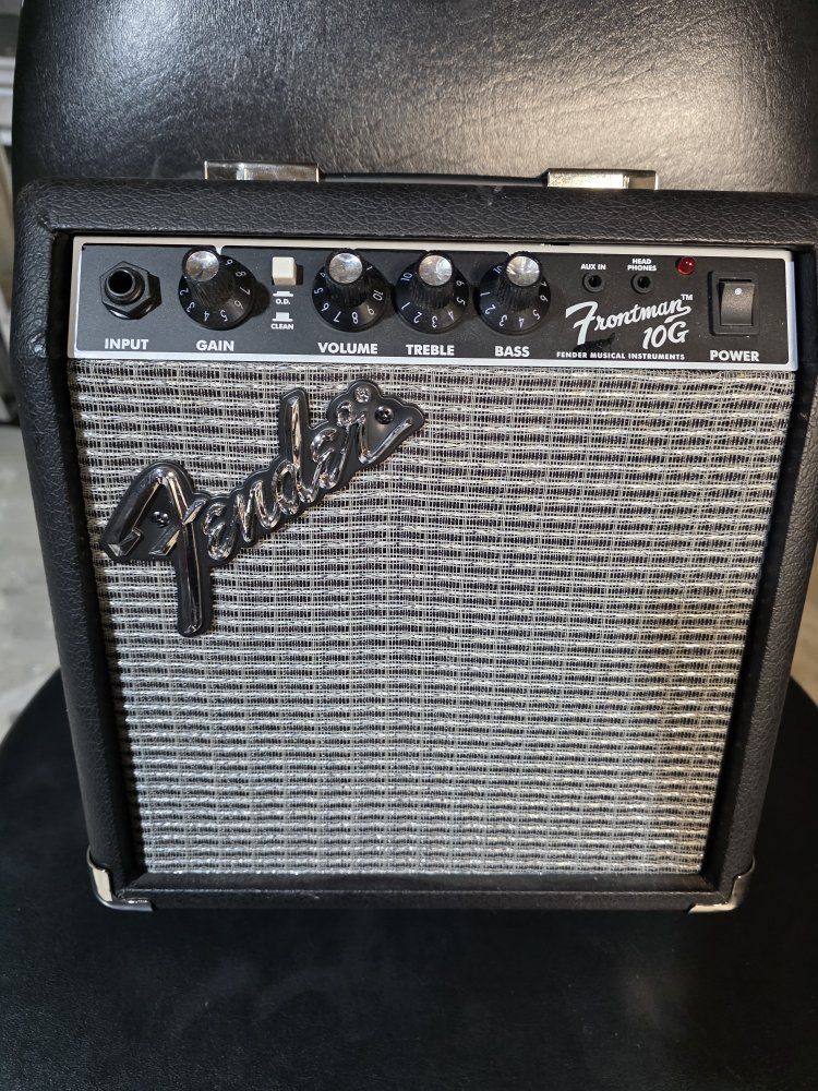 Fender Frontman 10G Electric Guitar Amplifier - Used