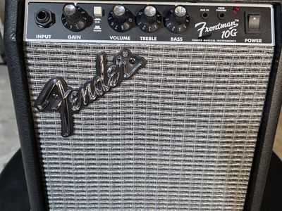 Fender Frontman 10G Electric Guitar Amplifier - Used