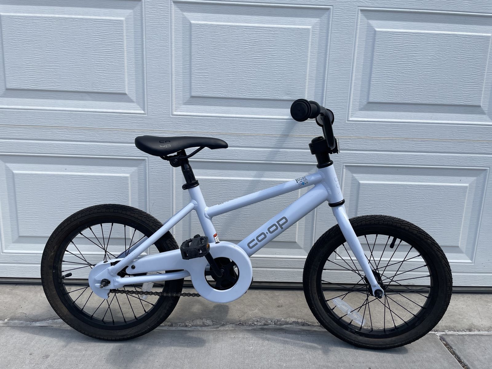 Co-op Cycles REV 16 Kids' Bike - Light Blue
