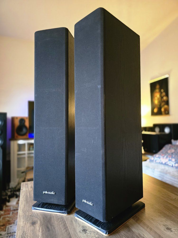 Dual 6.5" Polk Audio RT12 Floorstanding Tower Speakers