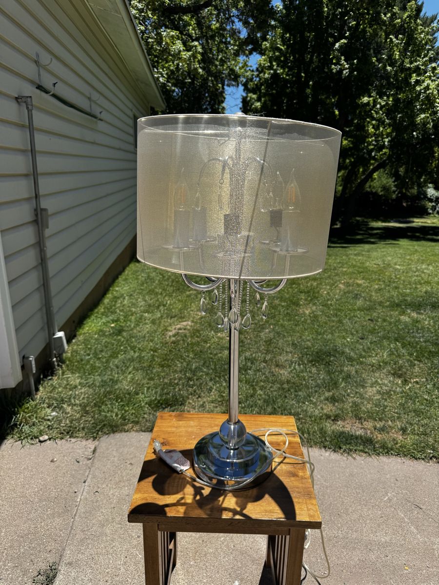 31” Crystal Accent Table Lamp – Chandelier Style – Works