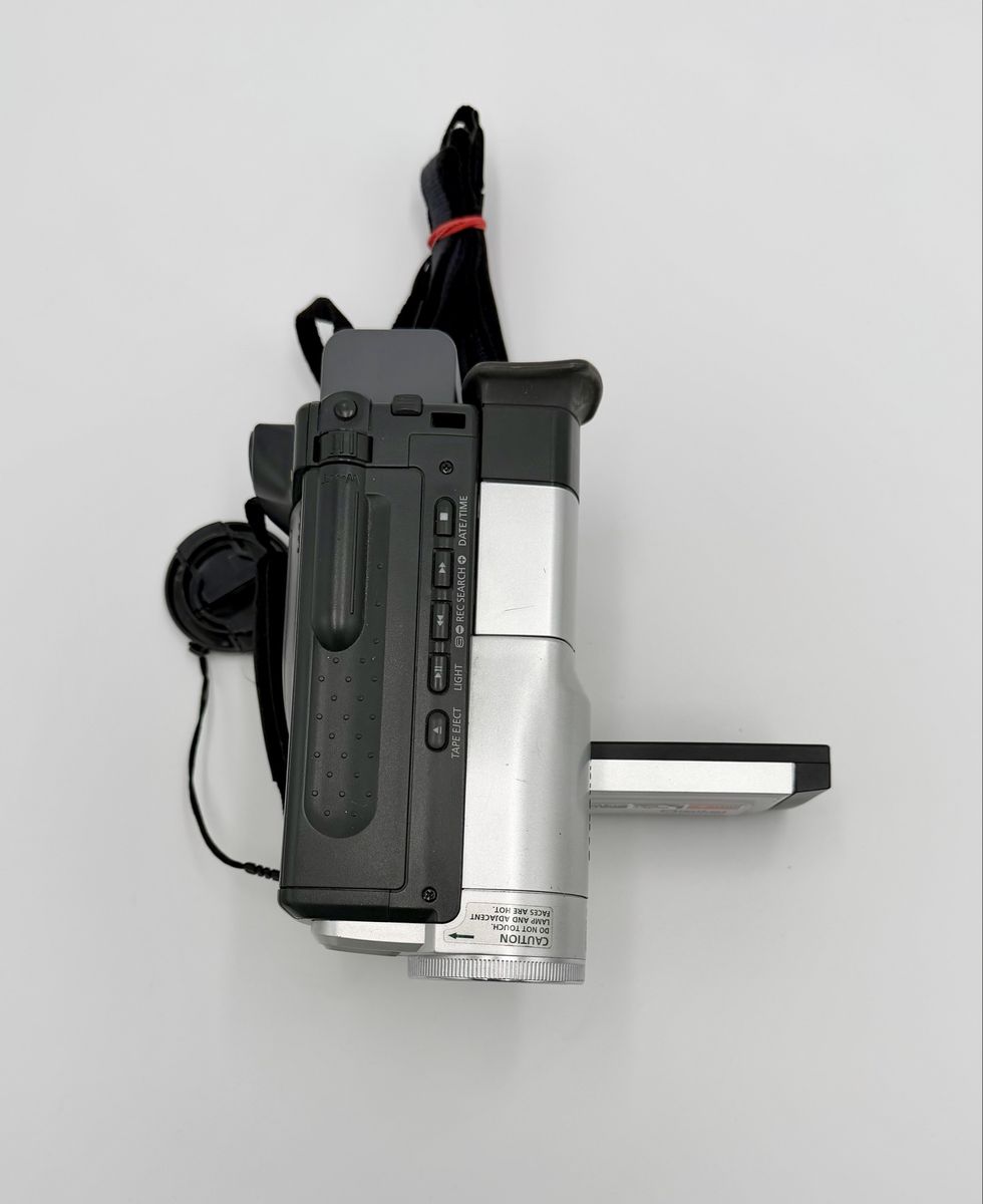 Main image 6