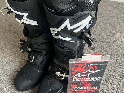 Alpinestars Tech7 Black size 11