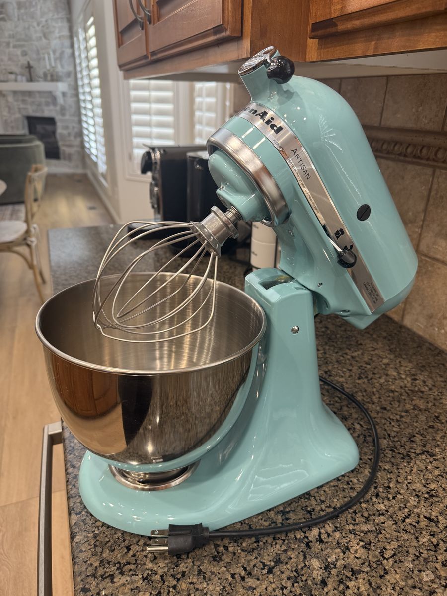 KitchenAid ARTISAN Series 5 Quart Tilt-Head Stand Mixer - Aqua Sky