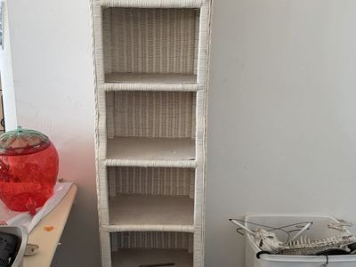 WICKER SHELF