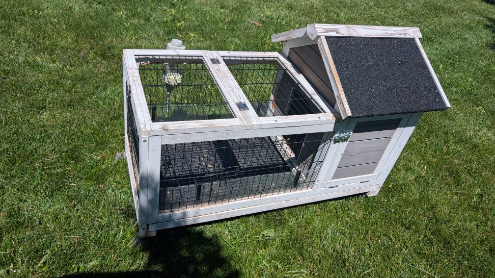 Small Wooden Pet Hutch - Ideal for Rabbits, Guinea Pigs, or Small Animals