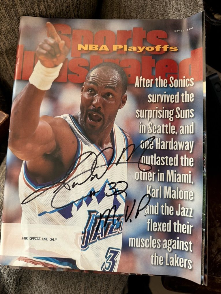 Karl Malone Sports Illustrated Signed
