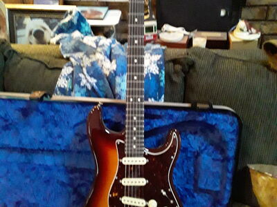 Fender 70th Anniversary American Professional II Stratocaster 2024 - Comet Burst