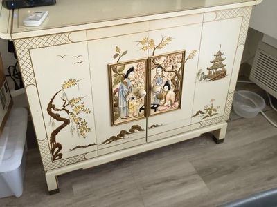 Asian-Style Hand-Painted Cream TV Stand Media Console