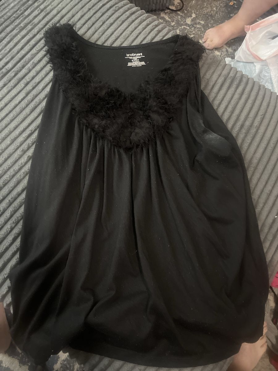 Lane Bryant Black Sleeveless Top with Faux Fur Trim size 18/20