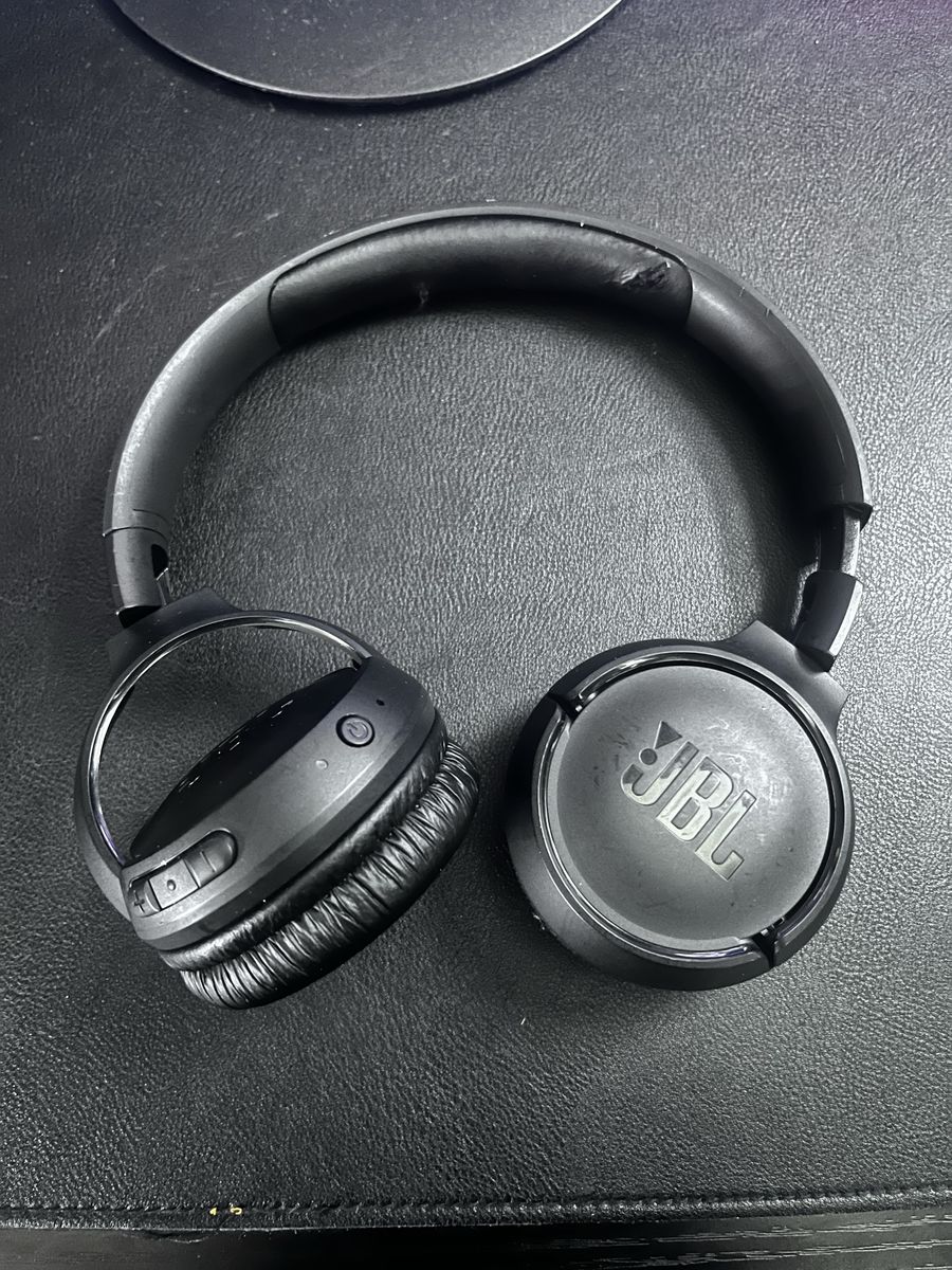 OBO JBL Tune 500BT Wireless On-Ear Bluetooth Headphones - Black